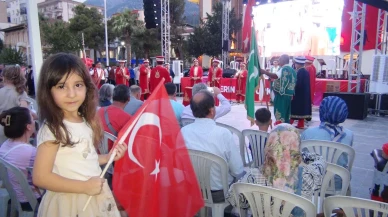 Manisa'da 15 temmuz demokrasi ve milli birlik günü coşkuyla kutlandı