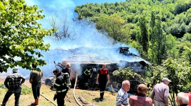 Zonguldak Birlik Mahallesinde kömürlük yangını kontrol altına alındı