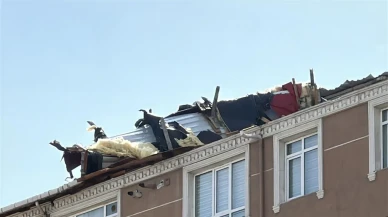 Kartal’da rüzgar 7 katlı binanın çatısını uçurdu