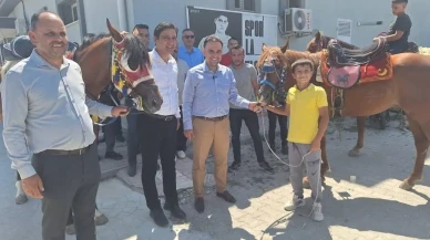 Murat Baybatur Selendi’de esnaf ve partililerle bir araya geldi