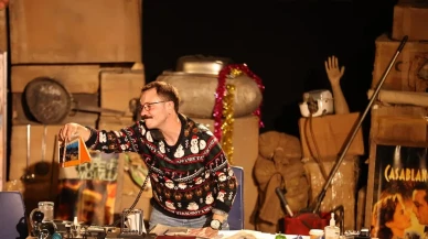 Nilüfer Belediyesi Kent Tiyatrosu'nda Tamamen Doluyuz oyunu sahnelendi