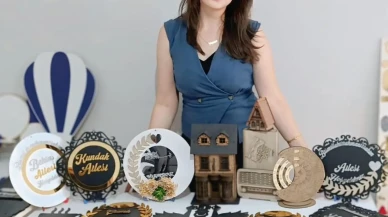 Fahriye Yel Hediyelik Eşyalarla Ev Hanımlarına Ek Gelir Sağlıyor