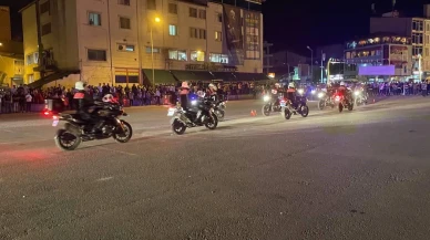 Malazgirt’te zaferin 954. yıl dönümünde fener alayı düzenlendi