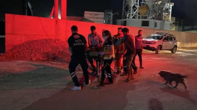 Kocaeli'nin Kartepe ilçesinde geri dönüşüm fabrikasında yangın çıktı bir kişi etkilendi