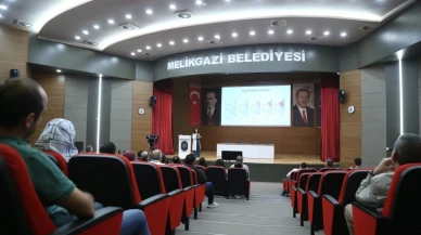 Melikgazi Belediyesi personeline duruş bozuklukları ve ofis egzersizleri eğitimi verdi