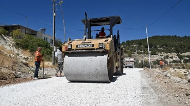 Mersin Büyükşehir Belediyesi Mut’un Çömelek Mahallesi’ne asfalt çalışması tamamladı