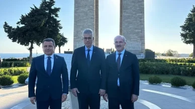 Sağlık Bakanı Kemal Memişoğlu Çanakkale Tarihi Alan’da şehitlikleri ziyaret etti