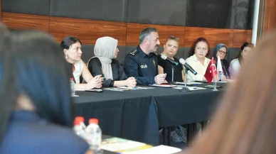 Tekirdağ Emniyeti anneler ve kadın muhtarlarla uyuşturucuya karşı mücadele için toplandı