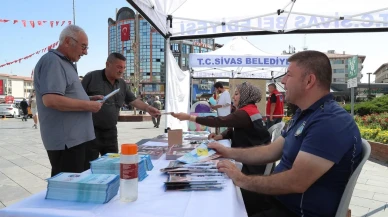 Sivas Belediye Başkanı Adem Uzun Zabıta Personeline Teşekkür Etti