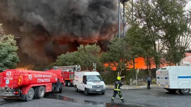 Kayseri’deki Milkay Tekstil Fabrikası’nda Yangına Çok Sayıda Ekip Müdahale Ediyor