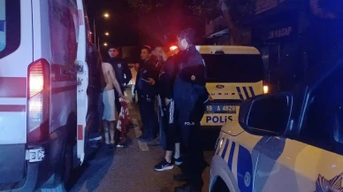 Çorum'da Ulaş K. bıçaklanarak ağır yaralandı, polis operasyon başlattı.