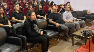 Kütahya’da Fatih Lisesi öğrencilerine Mavi Vatan eğitimi verildi