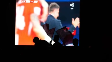 Kırıkkaleliler A Milli Takım'ın galibiyetini Cumhuriyet Meydanı'nda kutladı