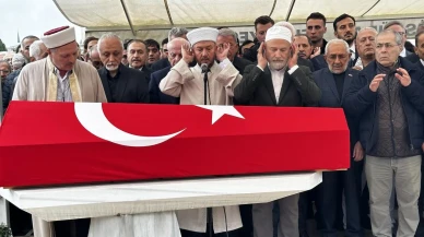 Yavuz Bülent Bakiler son yolculuğuna Sivas'ta uğurlandı