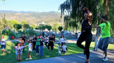 Çineli vatandaşlar Avrupa Hareketlilik Haftası'nda zumba yaptı