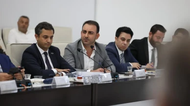 CHP’li başkan ve İYİ Partili vekil Bakan Kurum’a Hatay’da teşekkür etti