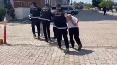 Hatay'da aranan 4 şahıs tutuklanarak cezaevine gönderildi