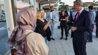 Başkan Alemdar vatandaşlarla Metrobüs yolculuğu yaptı