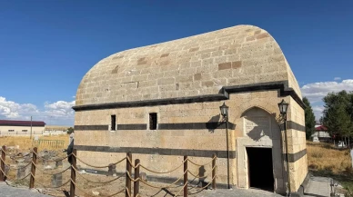 Ağrı'daki Hamur Kümbeti restore edilip yeniden hizmete açıldı