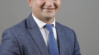 Antalya'da CHP'li Aksu Belediyesi'nde üç başkan yardımcısı istifa etti