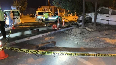 Osmaniye'de otomobil direğe çarparak Hüseyin Kütük hayatını kaybetti