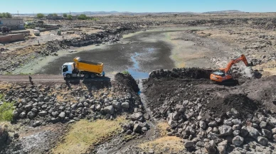 Diyarbakır Büyükşehir Belediyesi Çınar göletlerini onarıyor