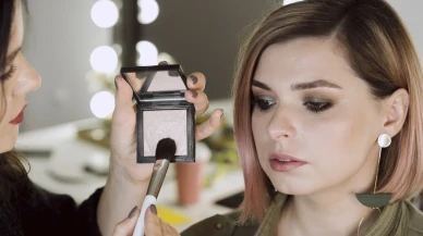 Profesyonel Makyajda Yüz Pudrasının Önemi