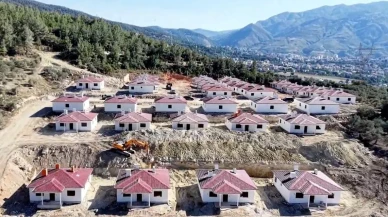 Hatay'ın İskenderun ilçesinde Şekere köy evlerinde inşaat sona yaklaştı