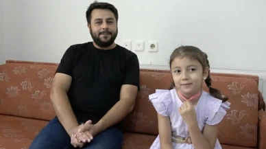 Çanakkale'de minik Yağmur babası ve dayısına sigarayı bıraktırdı