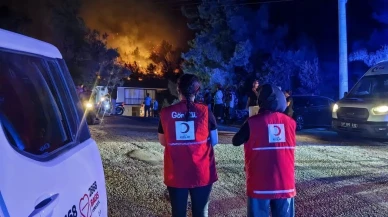 Türk Kızılay Muğla ve Antalya’daki orman yangınlarına beslenme desteği sağlıyor