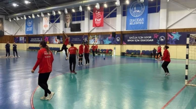 Yalıkavakspor İstanbul’da Üsküdar Belediyespor maçı öncesi son antrenmanını yaptı