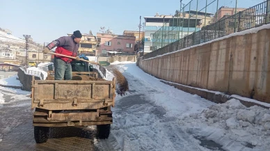 Siirt'te karla mücadele seferberliği: ekipler 7 gün 24 saat sahada