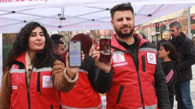 Siirt'te 'ilk öğretmenim ailem' ve 'çocuklar güvende' siteleri vatandaşlara anlatıldı