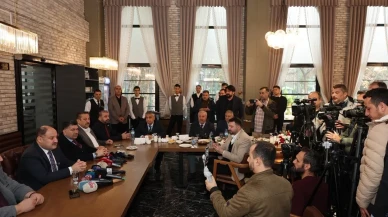 Şanlıurfa Büyükşehir Belediye Başkanı Gülpınar gazetecilerle bir araya geldi