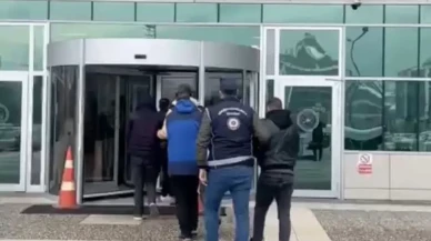 1. "Bolu'da göçmen kaçakçılığı operasyonunda 5 kişi tutuklandı" 2. "Bolu'da göçmen kaçakçılığı yapan