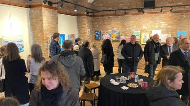 Eskişehir’de otizmli ressam Alp Eren Candan’ın kişisel sergisi sanatseverlerle buluştu