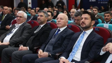 Erzurum'da AK Parti'nin Kuzeydoğu Anadolu bölge strateji toplantısı devam ediyor