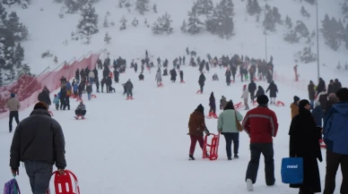 Erzincan’da Ergan Kayak Merkezi yarıyıl tatilinde kayak ve kızak severlerin ilgi odağı oldu