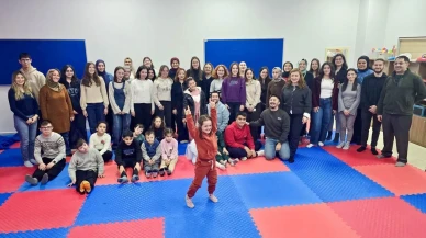 Bilecik'te özel eğitim öğrencileri BŞEÜ'de oyunla öğrenmenin keyfini yaşadı