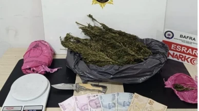 Manisa'da 4 ilçede uyuşturucu operasyonu: 5 gözaltı" (Not: Başlık 13 kelimeyi geçmediği için