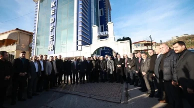 AK Parti Genel Başkan Vekili Efkan Ala, Kocaeli Erzurum Dernekler Federasyonu’nu ziyaret etti