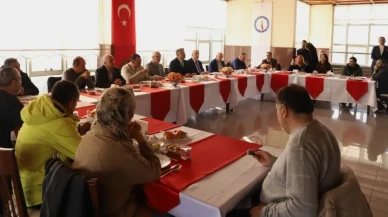 Kütahya'da DPÜ Rektörü Kızıltoprak gazetecilerle buluştu