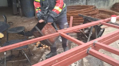 Aydın'da ısınmak için tiner atılan ateş patladı, itfaiye faciayı önledi