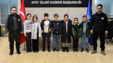 Bursa'da çocuklar güvenli yaşam atölyesi ile afetlere karşı bilinçleniyor