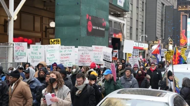 New York’ta binlerce kişi Venezuela için yürüyüş düzenledi