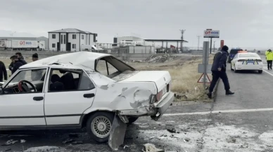 Aksaray’da tır ile otomobil çarpıştı, 2’si bebek 5 kişi yaralandı