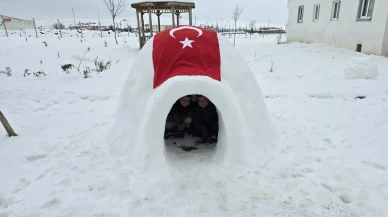 Yozgat'ta Ersoy ailesi karın tadını eskimo evi yaparak çıkardı