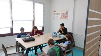 Talas’ta apartman kütüphaneleri öğrencilere sessiz çalışma ortamı sağlıyor