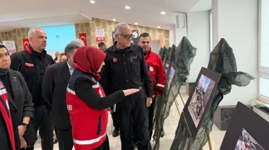 düzce'de 6 şubat depremlerinde hayatını kaybedenler için anma programı düzenlendi