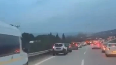 Bursa'da yoğun trafikte ambulansa geçiş kolaylığı sağlayan fermuar sistemi takdir topladı